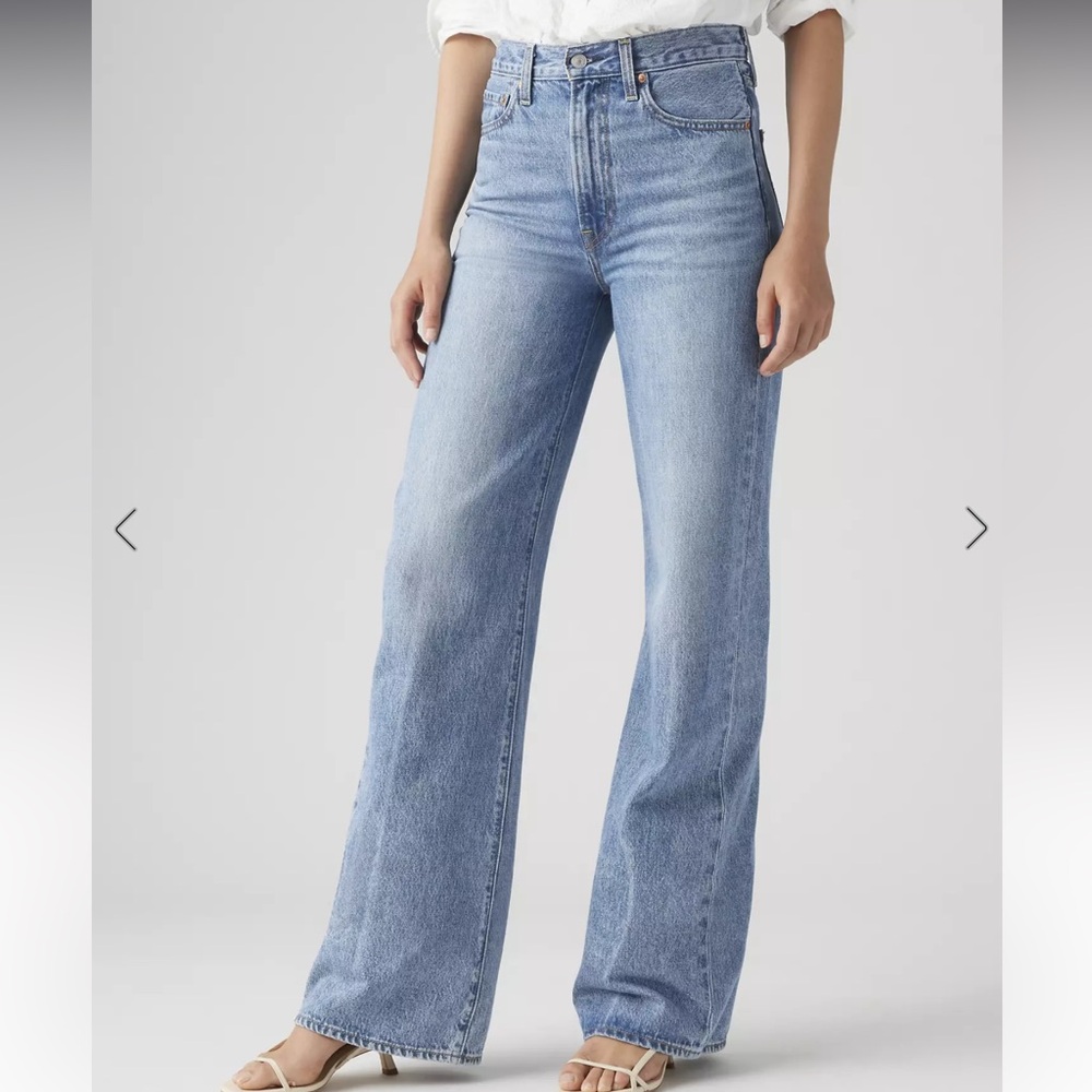 Levi’s Ribcage Wide Leg